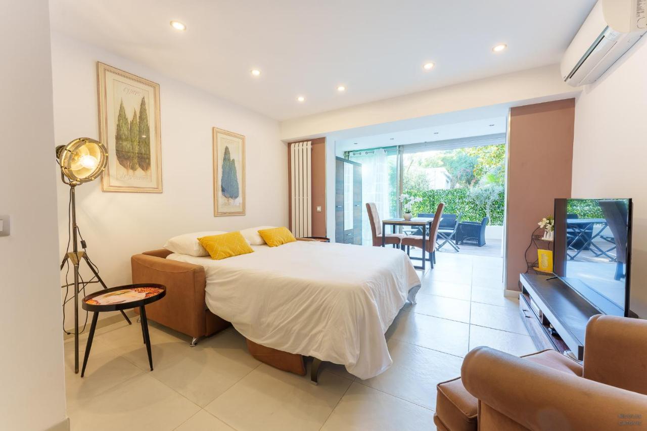 Studio Avec Belle Terrasse Apartment Cannes Bagian luar foto